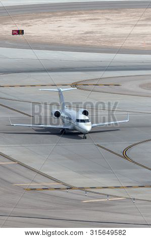 Las Vegas, Nevada, Usa - May 5, 2013: Luxury Bombardier Challenger 605 Business Jet C-gbkb At Mccarr