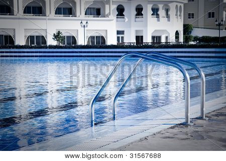 Pool nær det 5-stjernede hotel