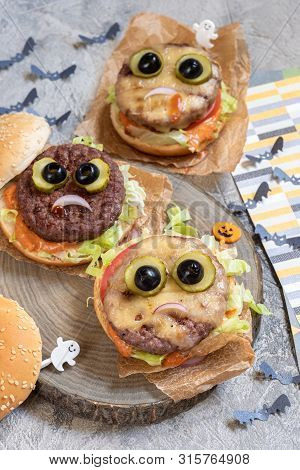 Spooky Burger Monster And Cheesburger Mummy For Halloween
