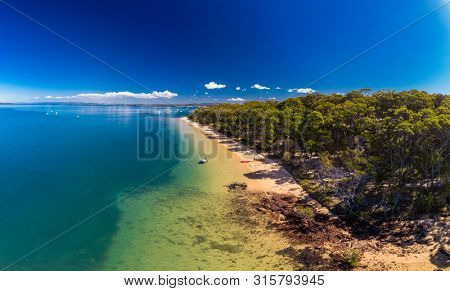 Sunny day on Coochiemudlo Island beach, Brisbane, Queensland, Australia