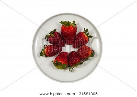 Erdbeeren auf einer Platte