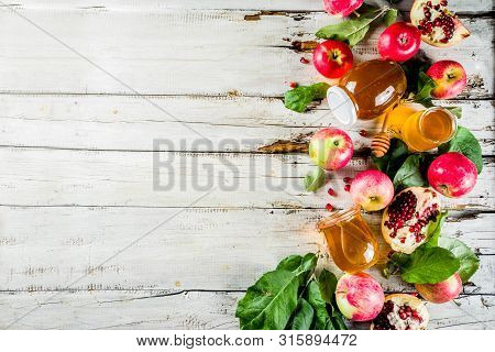 Rosh Hashanah Celebration Background