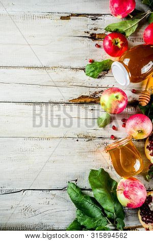 Rosh Hashanah Celebration Background