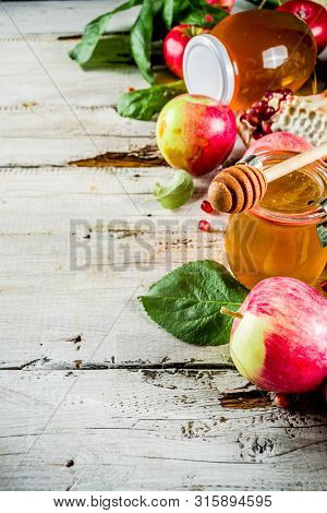 Rosh Hashanah Celebration Background