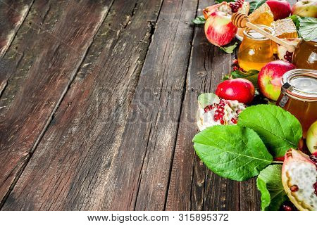 Rosh Hashanah Celebration Background
