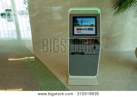 Orlando, Fl/usa-8/6/19: Checkin Kiosk In The New International  Terminal C At The Orlando Internatio