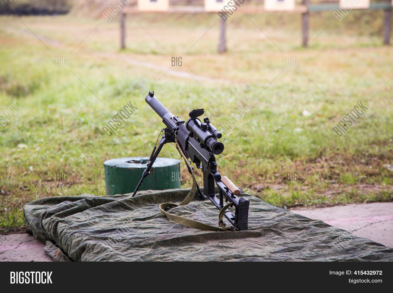Machine Gun Inmage Light Machine Gun Image & Photo (Free Trial) | Bigstock