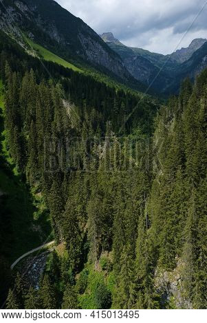 Beautiful Alpine Landscape With Green Meadows, Alpine Cottages And Mountain Peaks, Lechtal, Lech, Au