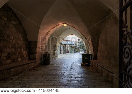 Jerusalem, Israel, March 23, 2021 : Deserted Muristan Street In The Early Morning On A Rainy Day In 