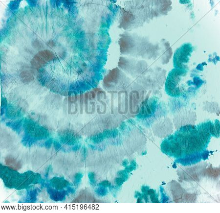 Tie Dye Spiral. Green Color Shirt. Tye Dye Circular Pattern. Abstract Psychedelic Painting. Artistic