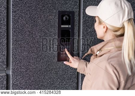 Stunning Face. Intercom, Interphone. Young Cheerful Fashionable Woman During Walking On Street. Fema