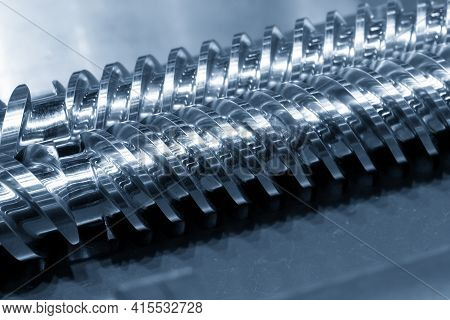 The Metal Screw Spare Parts Of Plastic Injection Machine. The Blending Screw Parts Manufacturing Con