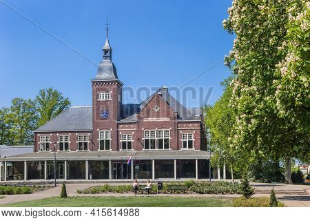 Rijssen, Netherlands - April 27, 2020: Historic Parkgebouw Building In The Park In Rijssen, Netherla