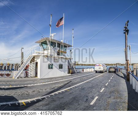 Sag Harbor, Usa - October 27, 2015: Crossing The Canal At Peconic River With The South Ferry At Sag 