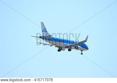 Amsterdam, The Netherlands - August, 7th 2020: Ph-ext Klm Cityhopper Embraer Erj-175std Final Approa