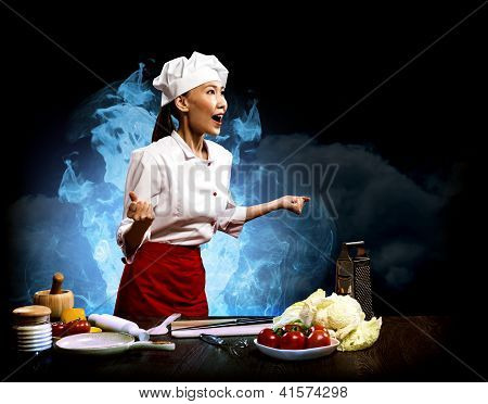 Asijské ženy zuřivé cook, koláž