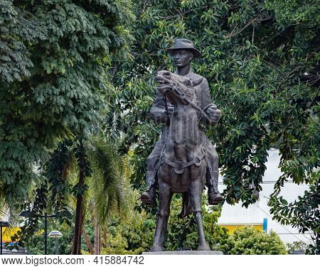Goiania/goias/brasil - 02 01 2019: Monument Tribute To Pedro Ludovico Teixeira In Plaza Dr. Pedro Lu
