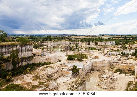 Travertino Marble