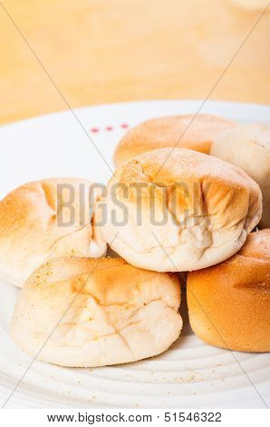 baked hot pandesal for breakfast