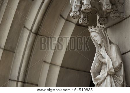 Statue of Mother Marry