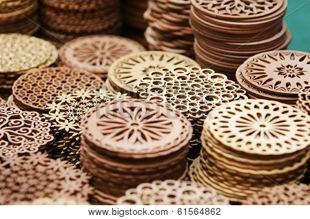 Wooden pads in the handicraft mart