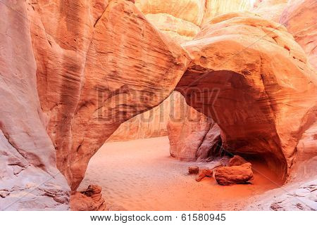 Sand Dune Arch
