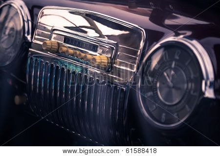 Radio in interior of old car