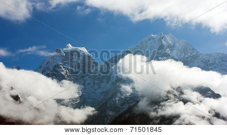Kangtega And Thamserku - Beautiful Mounts Above The Namche Bazar On The Way To Everest Base Camp - N