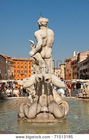 Fontana Del Moro