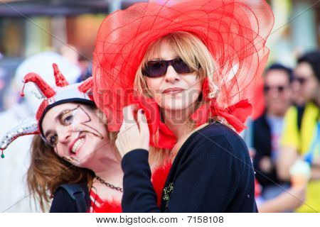 Cypern karneval, Full av färger och roliga
