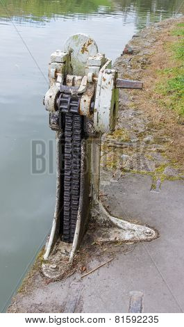 Paddle Gear Of Lock On The Kennett And Avon Canal.