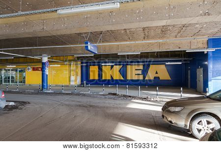 Underground Car Parking Mega Shopping Mall