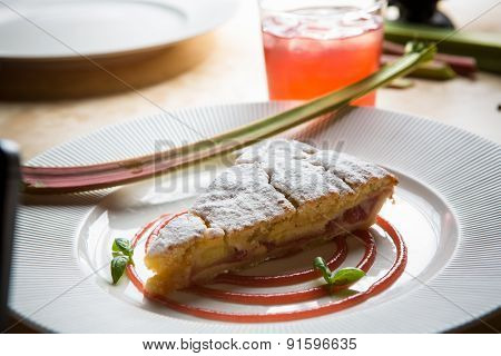Rhubarb cake