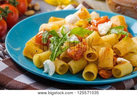 Rigatoni Pasta With Mozzarella And Tomato