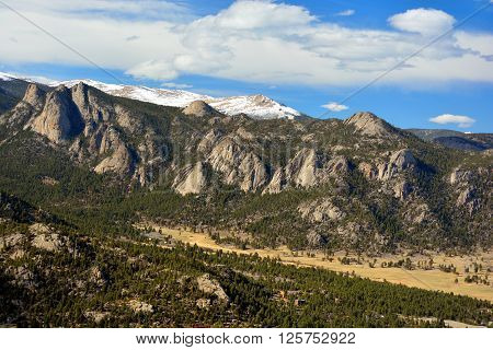 Lumpy Ridge Mountains with Giant Rock Outcroppings