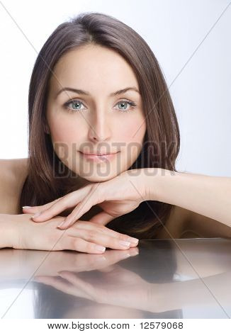 Mooi portret van gezonde vrouw