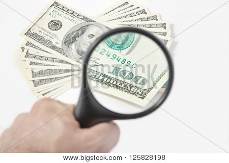 Magnifying Glass on the one hundred American Dollars