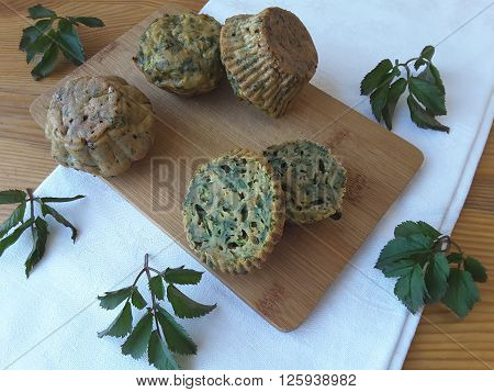Squash goutweed muffins, cooking with wild plants, with greenary