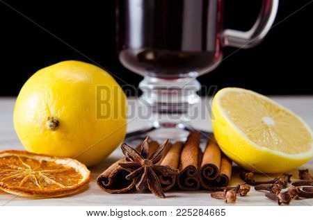 Mulled wine glintwine served in glasses for christmas table