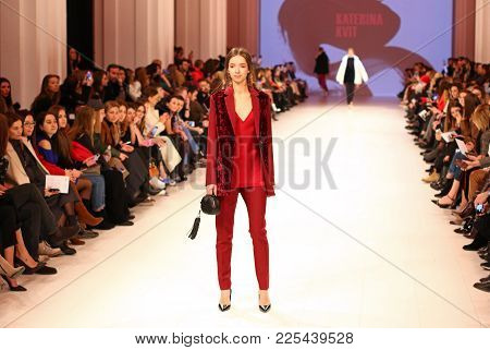 Ukrainian Fashion Week Fw18-19: Collection By Katerina Kvit