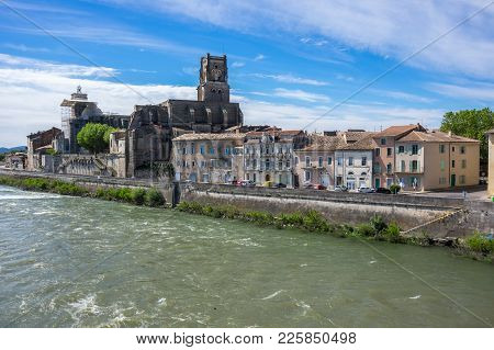 Saint Saturnin Church In Town Pont-saint-esprit, France