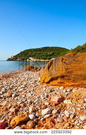 Portinho Da Arrabida - Beach In The Parque Natural Da Arrabida, Setubal , Portugal