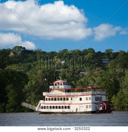 Riverboat koła łopatkowe
