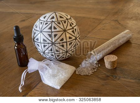 Picture Of Bath Salt And Essentiel Oil
