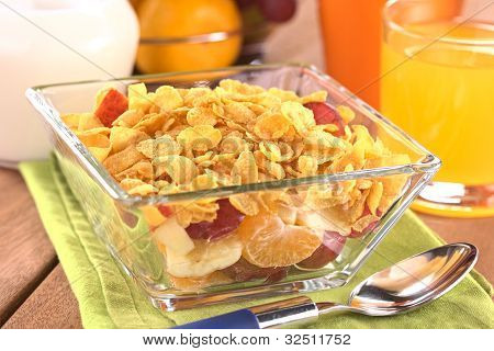 Frutas com flocos de milho