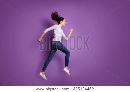 Full Length Body Size Photo Of Cheerful Cute Charming Nice Sporty Woman Wearing Jeans Denim Sneakers