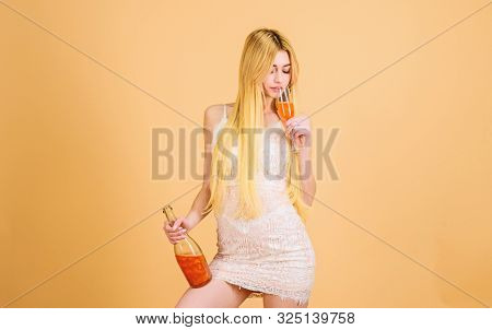 Luxury Champagne. Pretty Blonde Celebrate Birthday. Sweet Liquor Champagne. Glamorous Party. Girl Dr