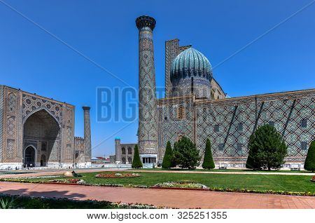 Registan - Samarkand, Uzbekistan