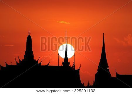 Sunset Back On Silhouette Buddhist Temple Red Orange Evening Cloud