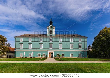 Dacice, Czech Republic - September 29 2019: View Of A State-owned Castle Dacice From Park With Green